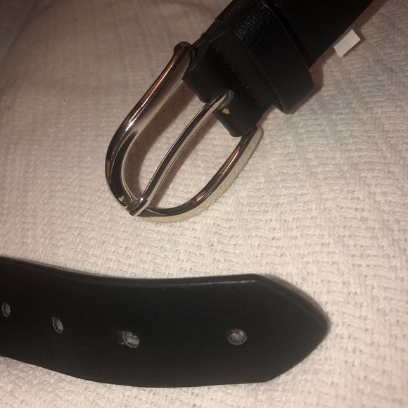 Small Black Studded Fanny Pack - Picture 5 of 7